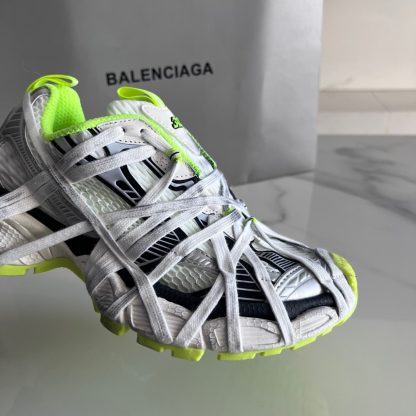 Balenciaga Spider-Man dad shoes couple version - Image 4