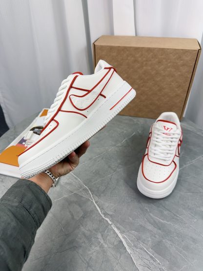 Louis Vuitton couple's co-branded sports shoes - Image 6