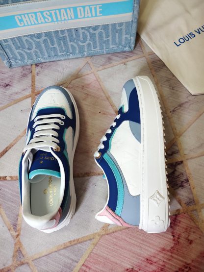 Louis Vuitton's new white thick-soled shoes for early spring - Image 5
