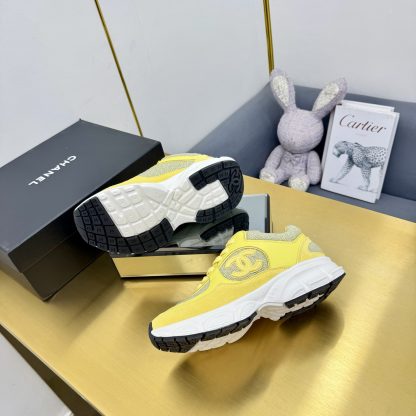 Chanel men's and women's couple's yellow and green classic sports casual dad shoes - Image 5
