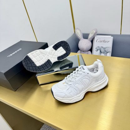 Chanel pure white classic breathable casual shoes for men and women - Image 4
