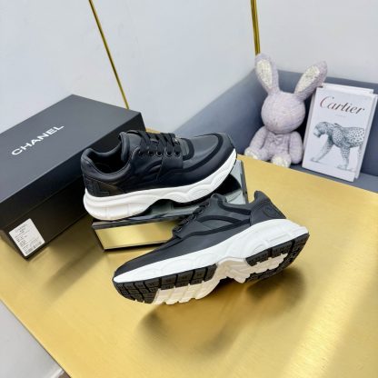 Chanel men's and women's couple's pure black classic sports fashion casual dad shoes - Image 5