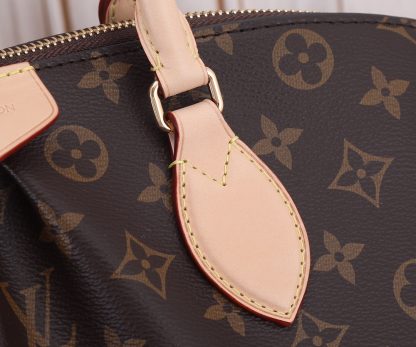 Louis Vuitton Boétie Medium Zip Tote Bag - Image 5