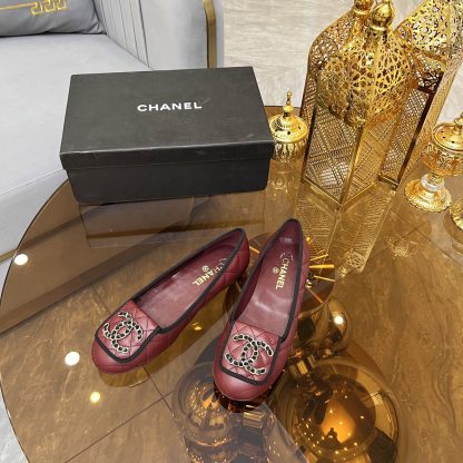 Chanel autumn and winter new red small round head retro loafers - Image 5