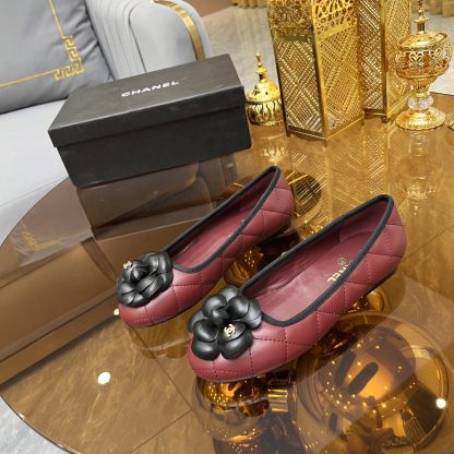 Chanel autumn and winter new red round head with camellia retro loafers - Image 5