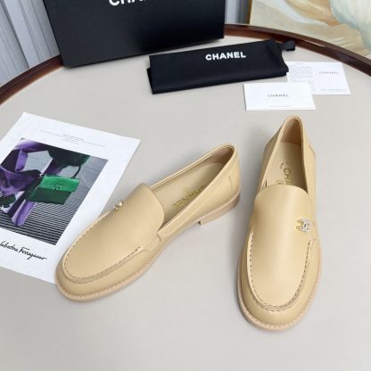 Chanel Spring/Summer Dancing Shoes Collection Apricot Retro Loafers - Image 5