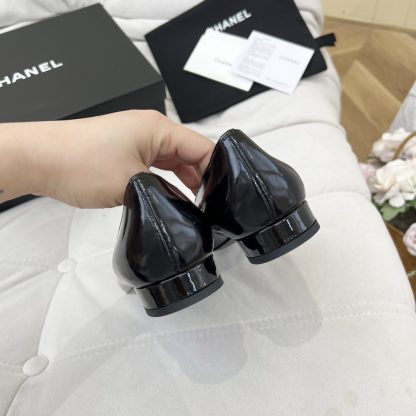 Chanel autumn and winter new small round head black shiny retro loafers - Image 5