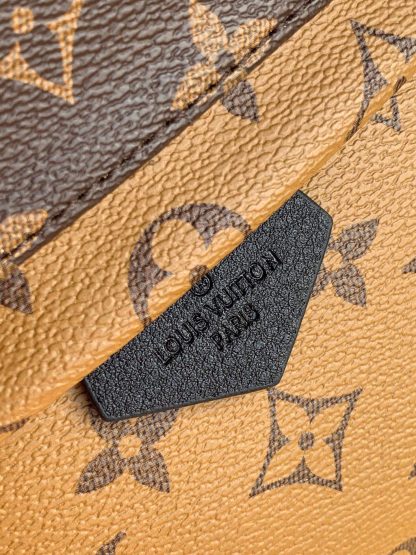 Louis Vuitton cruise 16 series m44870 medium color matching backpack - Image 5