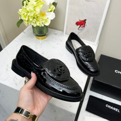 Chanel early spring new black lady temperament loafers - Image 5