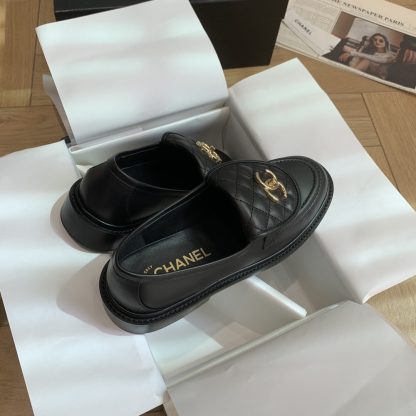 Chanel black early spring new elegant loafers - Image 5