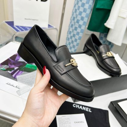 Chanel's new black loafers for early spring, good-looking and comfortable, heel height 2.5cm - Image 5