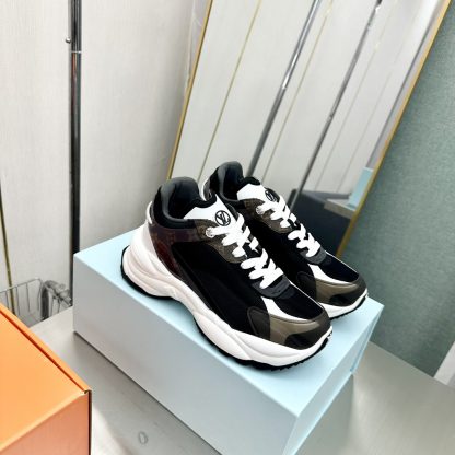 Louis Vuitton Run 55 sneakers - Image 5