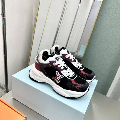 Louis Vuitton Run 55 sneakers - Image 4