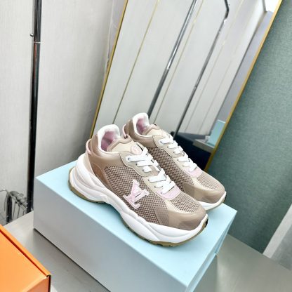 Louis Vuitton Run 55 sneakers - Image 5