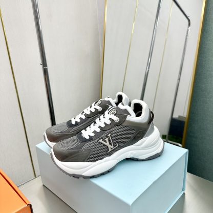 Louis Vuitton Run 55 sneakers - Image 5