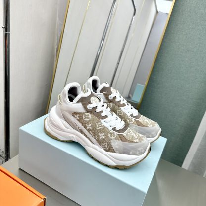 Louis Vuitton Run 55 sneakers - Image 5