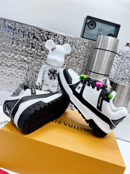 Louis Vuitton Trainer DIY Buckle Sneakers - Image 5