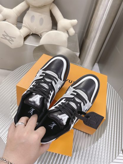 Louis Vuitton Limited Edition Retro Basketball Sneakers - Image 5