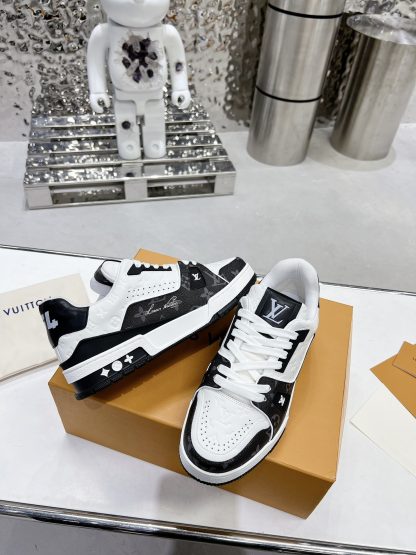Louis Vuitton Limited Edition Retro Basketball Sneakers - Image 5