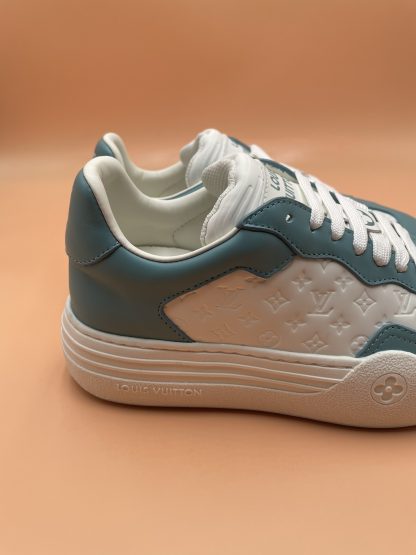 Louis Vuitton casual all-match sneakers - Image 5