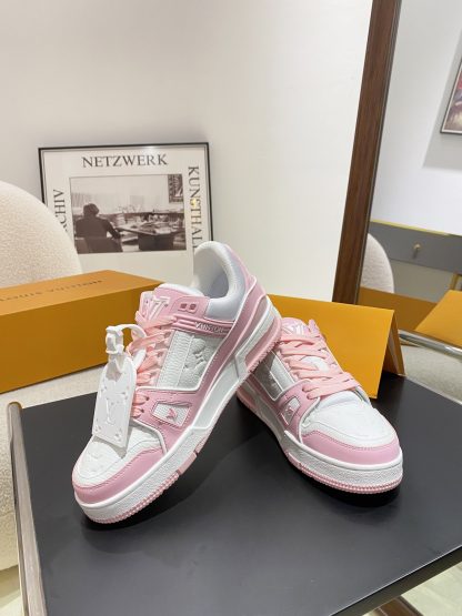 Louis Vuitton's popular skateboard shoes - Image 5