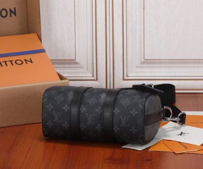 Louis Vuitton Keepall 25 Handbag - Image 5