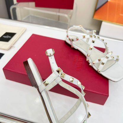 VALENTINO simple and versatile rivet element fashionable flat sandals - Image 5