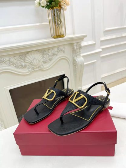 VALENTINO fashionable and versatile thong sandals - Image 5