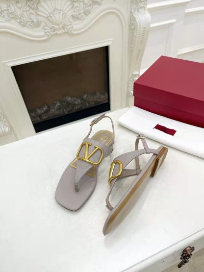 VALENTINO fashionable and versatile thong sandals - Image 5
