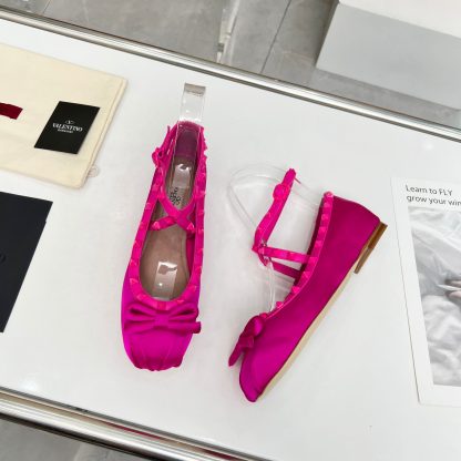 VALENTINO Minimalist Versatile Studded Element Flat Shoes Casual Shoes - Image 5