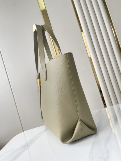 Louis Vuitton LOW KEY CABAS full leather shopping bag - Image 5
