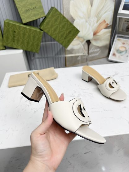 Gucci Interlocking G slide sandals - Image 5