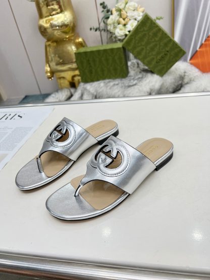 Gucci flip flops - Image 6