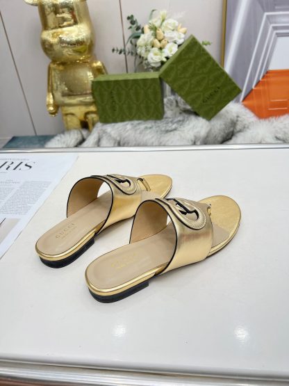 Gucci flip flops - Image 6