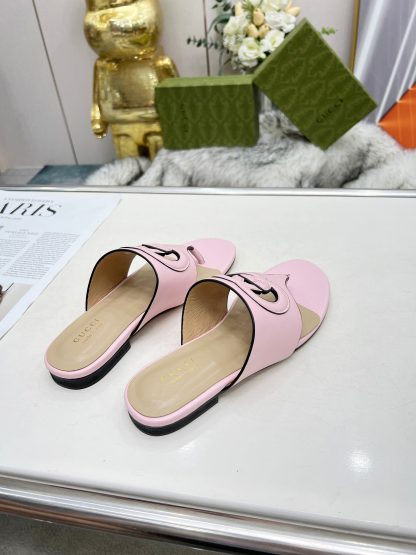 Gucci flip flops - Image 6