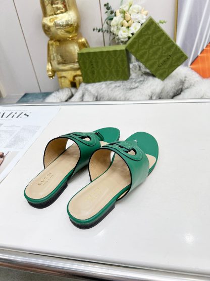 Gucci flip flops - Image 5