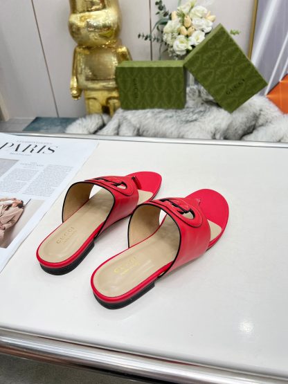 Gucci flip flops - Image 6
