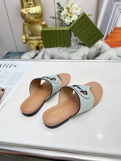 Gucci flip flops - Image 6