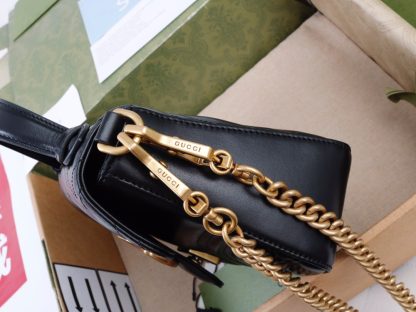 Gucci flap closure handbag - Image 5