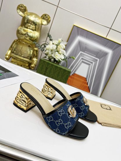 Gucci classic buckle slippers - Image 5