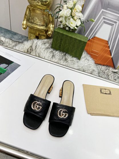 Gucci classic buckle slippers - Image 5