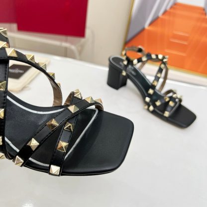VALENTINO simple rivet element versatile sandals and high heels - Image 5