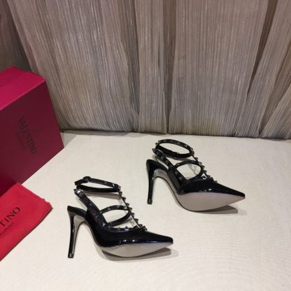 VALENTINO classic studded high heels - Image 5