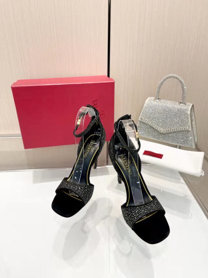 VALENTINO exquisite diamond-studded high heels - Image 5