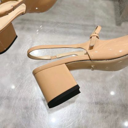 Gucci Women's Horsebit Closed Toe Sandals - Image 5