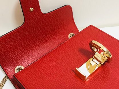 Gucci Vintage Red Chain Bag - Image 5
