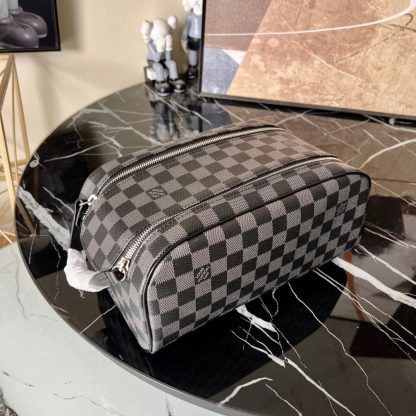 Louis Vuitton N47528 black large toiletry bag - Image 5