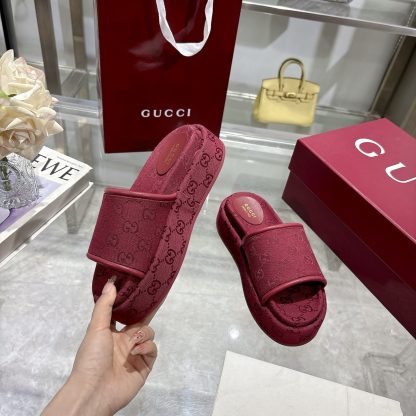 Gucci Women's New GG Platform Slide Sandals - Image 5