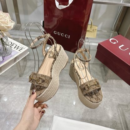 Gucci Women's Horsebit Flat Mid-Heel Platform Sandals - Image 5