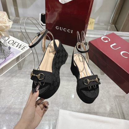 Gucci Women's Horsebit Flat Mid-Heel Platform Sandals - Image 5